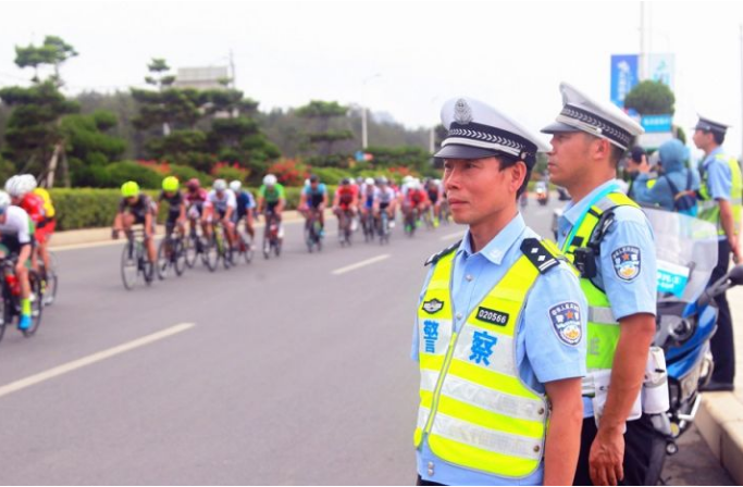 警用對講機全是PDT？警察常用的模擬對講機頻段，你知道幾個？